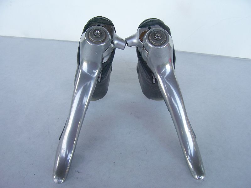 Shimano 105 shift/brake levers ST5500 st5500 shifters eBay